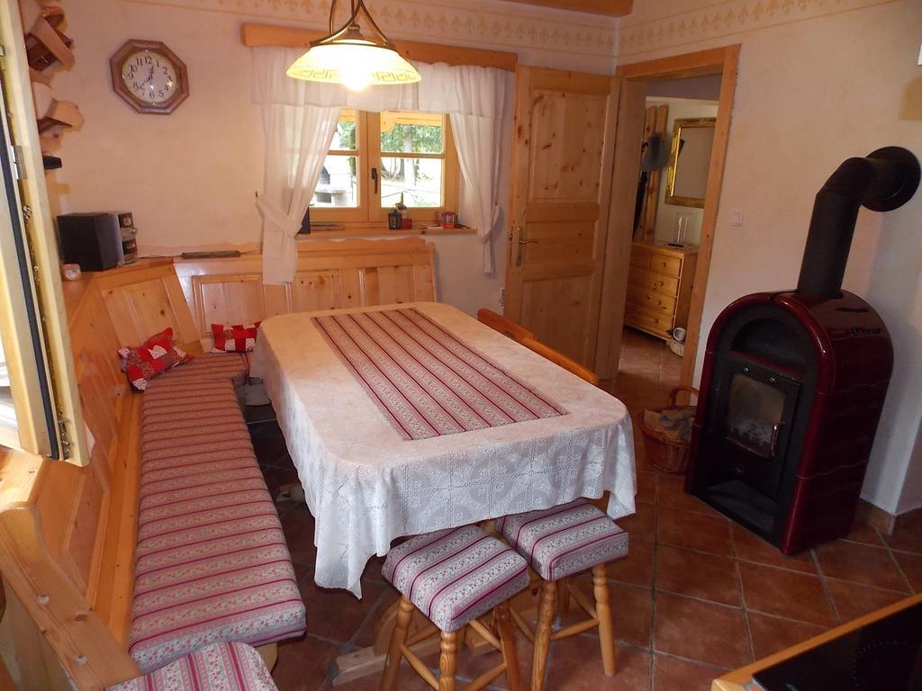 Holiday House Kaja Mojstrana Oda fotoğraf