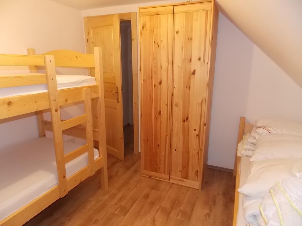 Holiday House Kaja Mojstrana Oda fotoğraf
